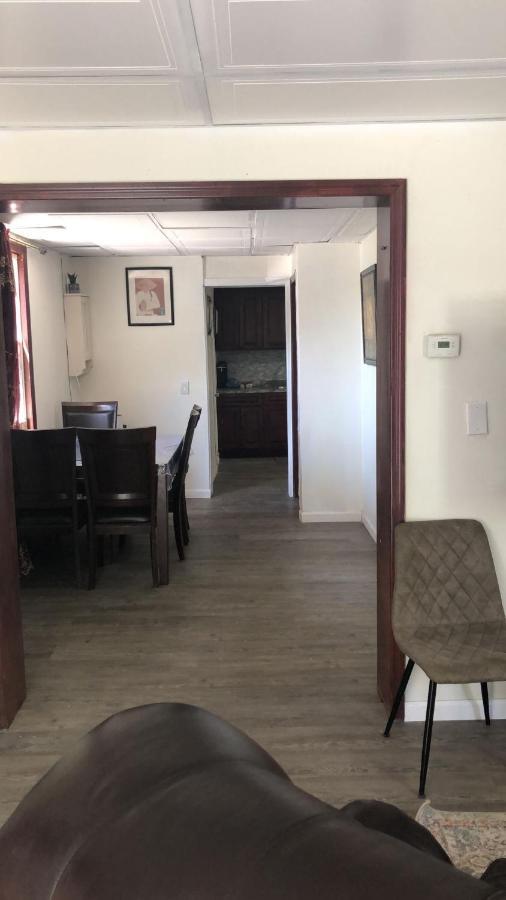 Cozzy Room With Private Entrance And Drive Way New York Exteriör bild